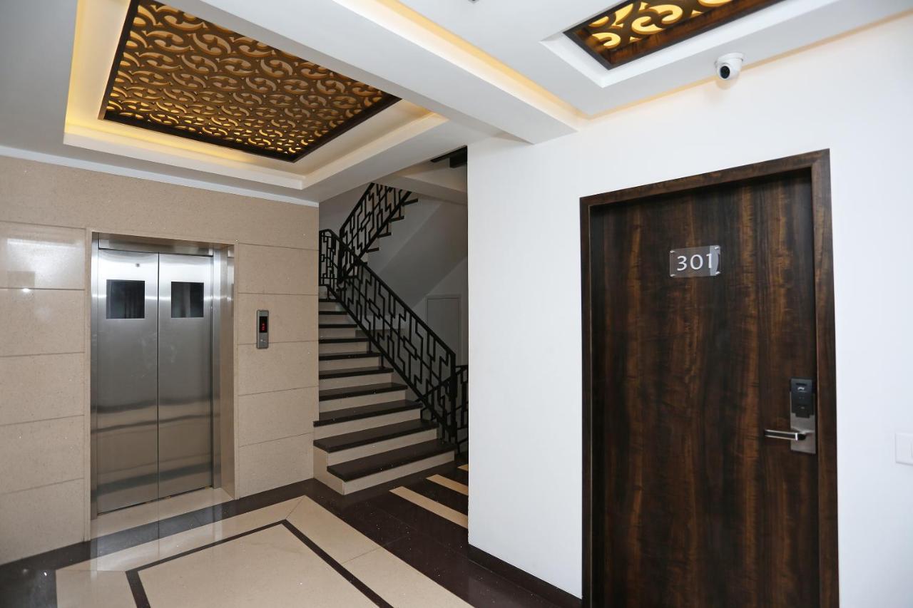 Hotel Yelchiko Váránaszi Kültér fotó