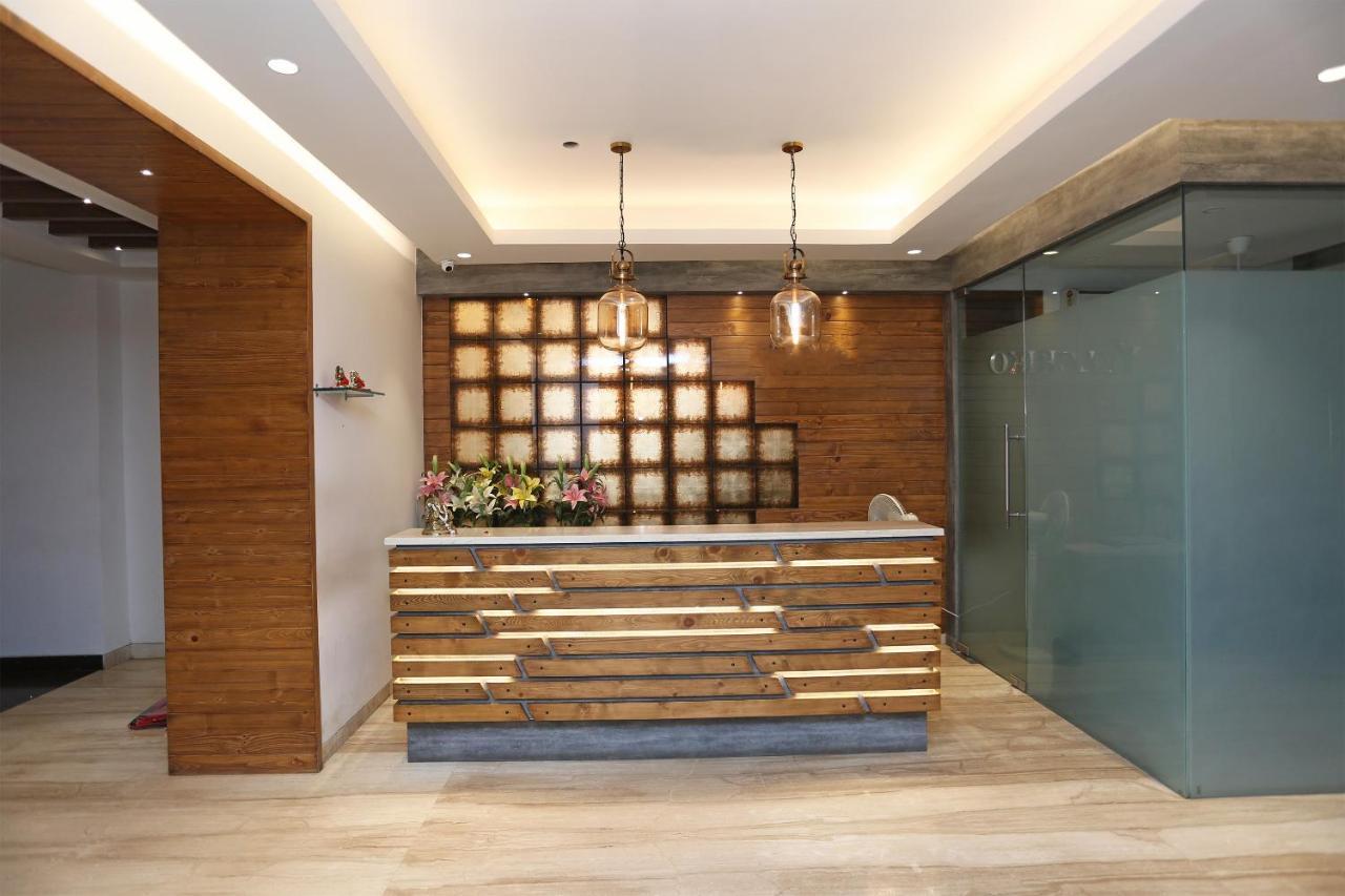 Hotel Yelchiko Váránaszi Kültér fotó